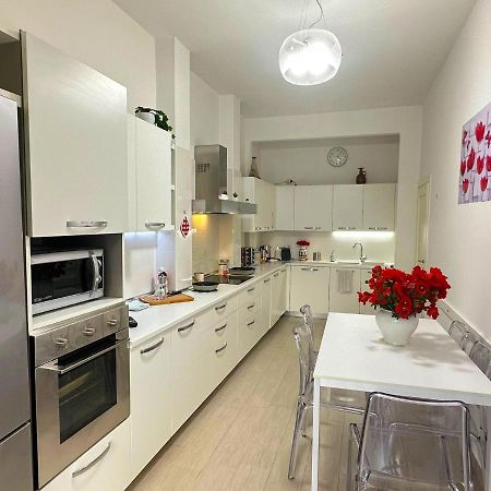 Modern River House Apartment Флоренция Екстериор снимка